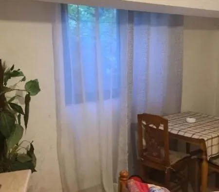 House 01 * Durrës
